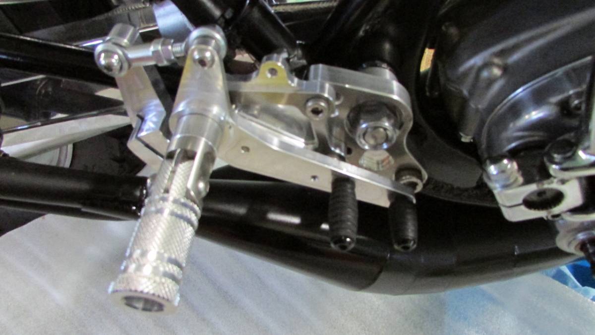 Kawasaki 750ss H2 バックステップキット Rear set OVER-classics製