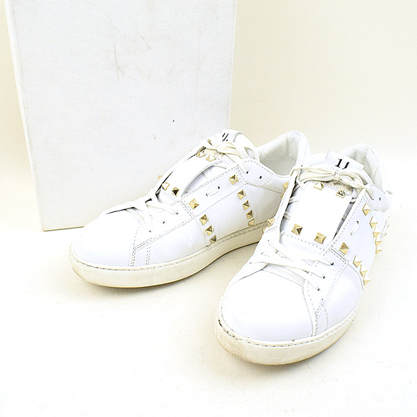 【正規品，人気SALE】 VALENTINO ヴァレンティノ ROCKSTUD ロックスタッズレザーローカットスニーカー メンズ ホワイト 42 27cm程度(男性用)｜売買されたオークション情報、yahooの商品情報をアーカイブ公開 - オークファ 男性用