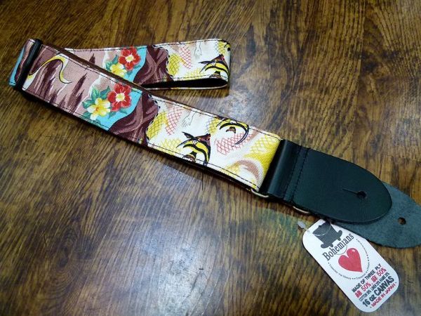 高中正義　氏　使用　　Bohemians　　ストラップ　　新品タグ付き　未使用品　入手困難