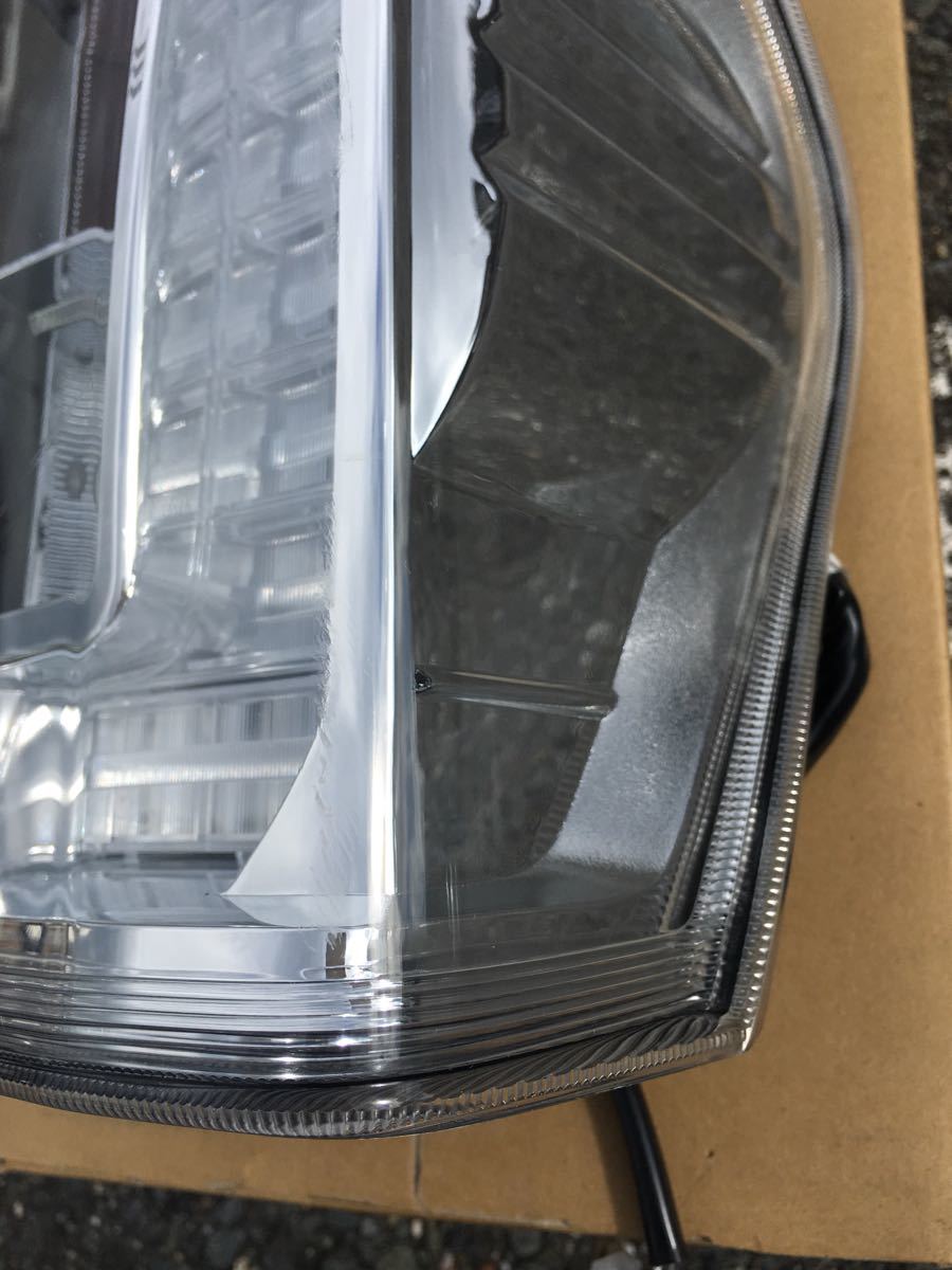 ♦︎ダイハツ★タントカスタムLA600S★右純正テール★インナーブラック★ タント カスタム LA600S テールランプ RH 右 中古 タント メルカリ