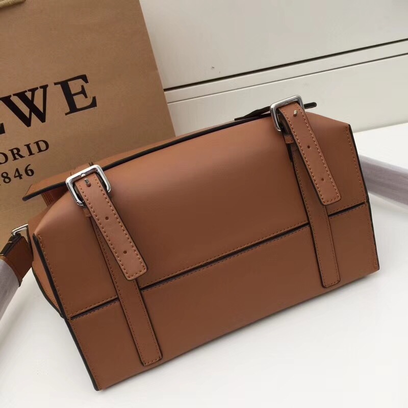 loewe Hammock Bag ロエベ ショルダーバッグ 肩バッグ LOEWE ロエベ ハンモック (LOEWE (ソフトグレインカーフ) スモールの通販