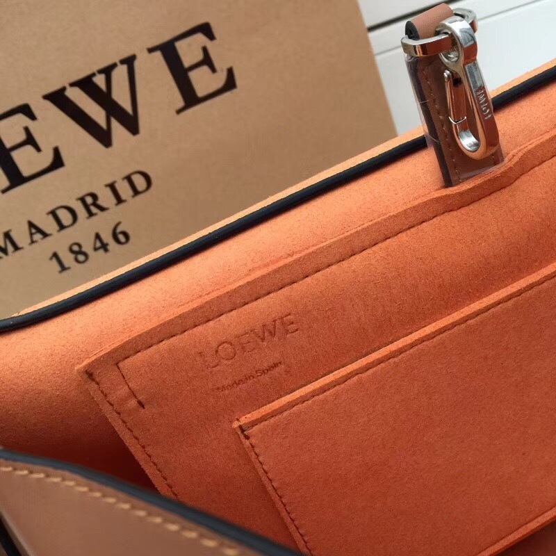 loewe Hammock Bag ロエベ ショルダーバッグ 肩バッグ LOEWE ロエベ ハンモック (LOEWE (ソフトグレインカーフ) スモールの通販