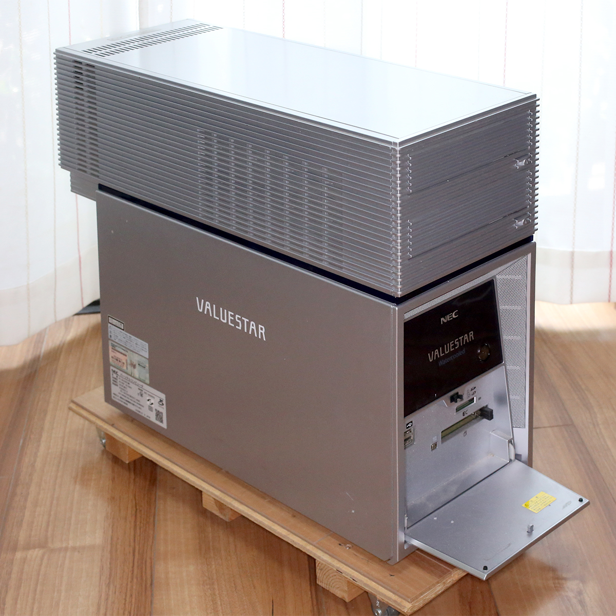 NEC VALUESTAR NECの傑作、水冷デスクトップ、Valustar PC-GV。頑丈な
