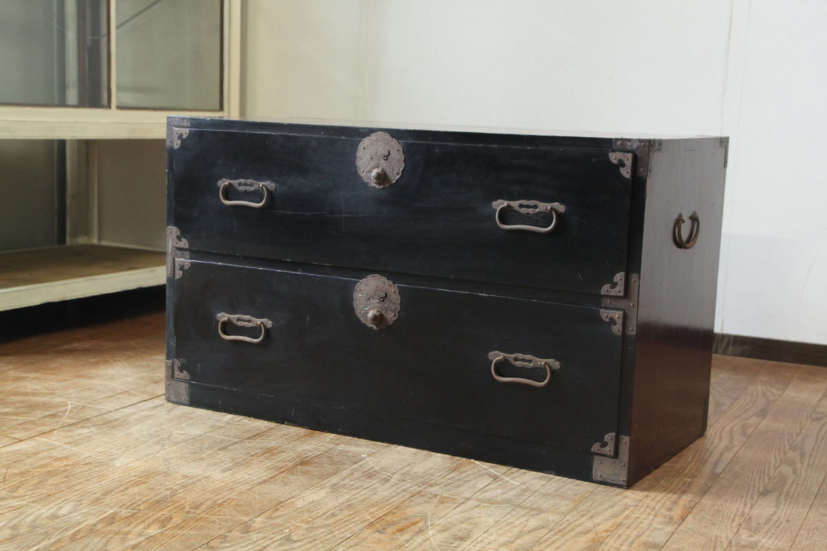庄内箪笥 二杯引出し 時代箪笥 和箪笥 ローボード 古家具 レトロ レトロ！古い庄内箪笥！引出し二段！時代箪笥/ローボード！和家具/古布