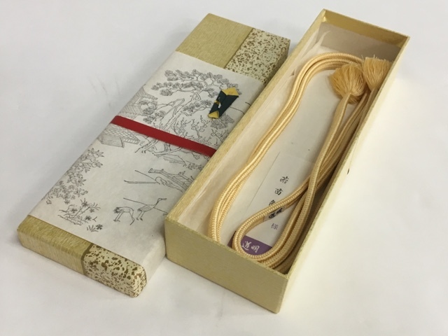 バイセル ◇ 着物 即決 美品 名品 帯締め 和装小物 無形文化財 有職組紐 道明 薄オレンジ色 正絹 ☆☆☆☆