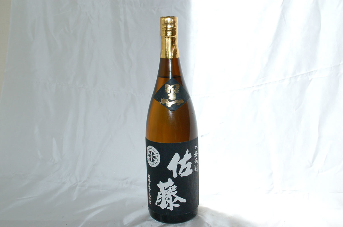 佐藤 本格焼酎 黒麹仕込 黒 芋焼酎 1800ml 25度 - メルカリ 未開栓 黒