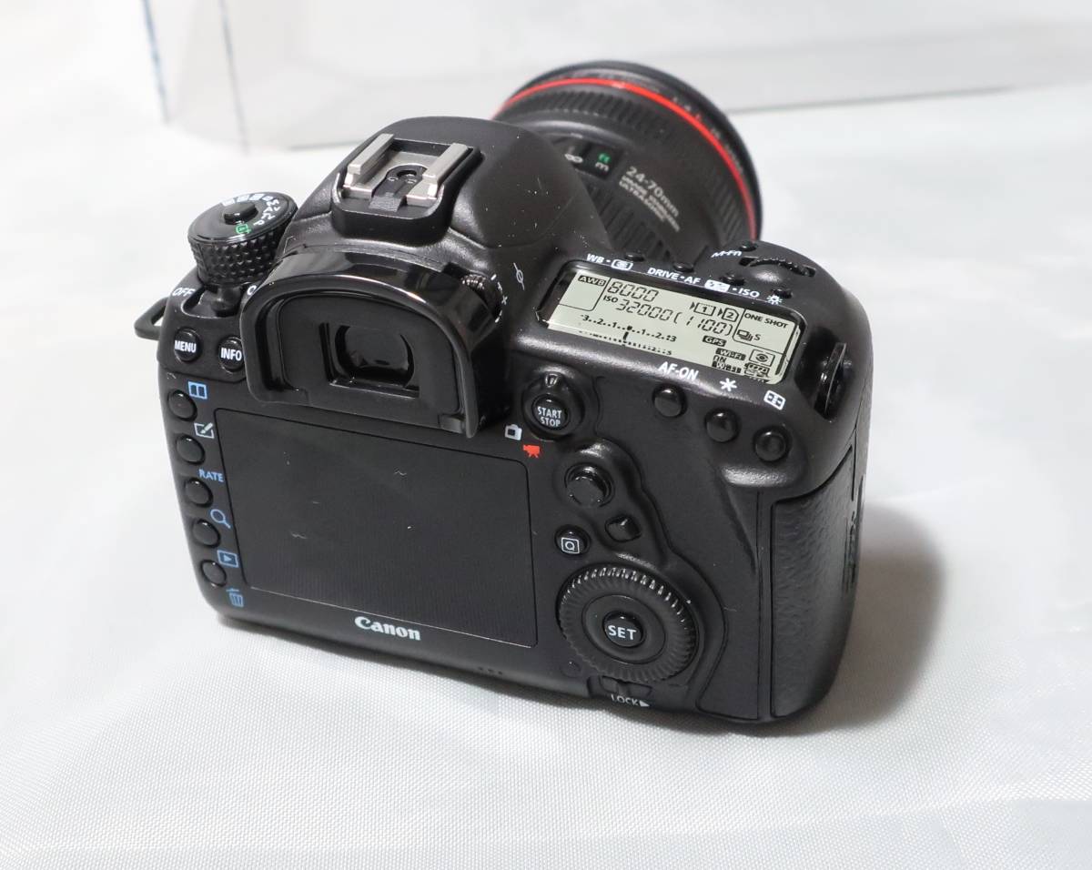 CANON EOS 5D Mark IV ミニチュアUSBメモリー 展示のみの未使用品 【低