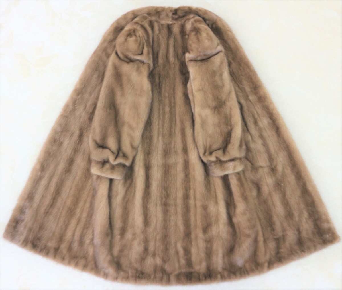 美品【Belle Vison】ベルビジョン【SAGA MINK】高級毛皮 パステル 