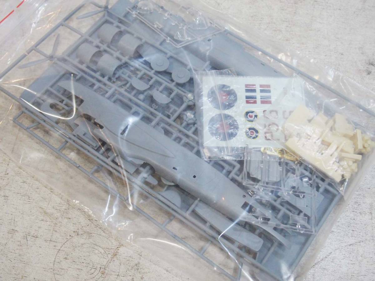 0916-21★未組立　希少　VALOM「Armstrong Whitworth Albemarle ST Mk.V」「Bristol Bombay Mk.I 72097」等　プラモデル2箱まとめて_7