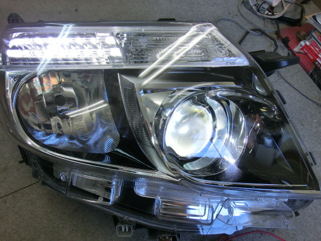 80系 ノア エスクァイア 前期 ZRR80G ZRR85G ZWR80G 右ヘッドライト LED用 ブラックインナー 28-227 刻印G 