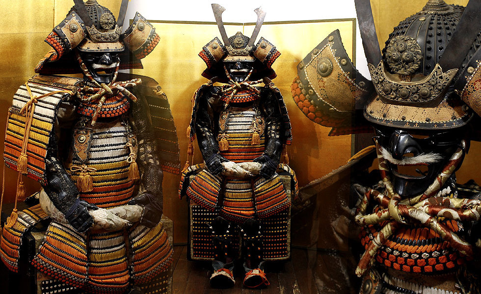 【侍】現代甲冑 色々縅 霰星兜 大袖甲冑 鎧兜一式 等身大 鎧櫃付