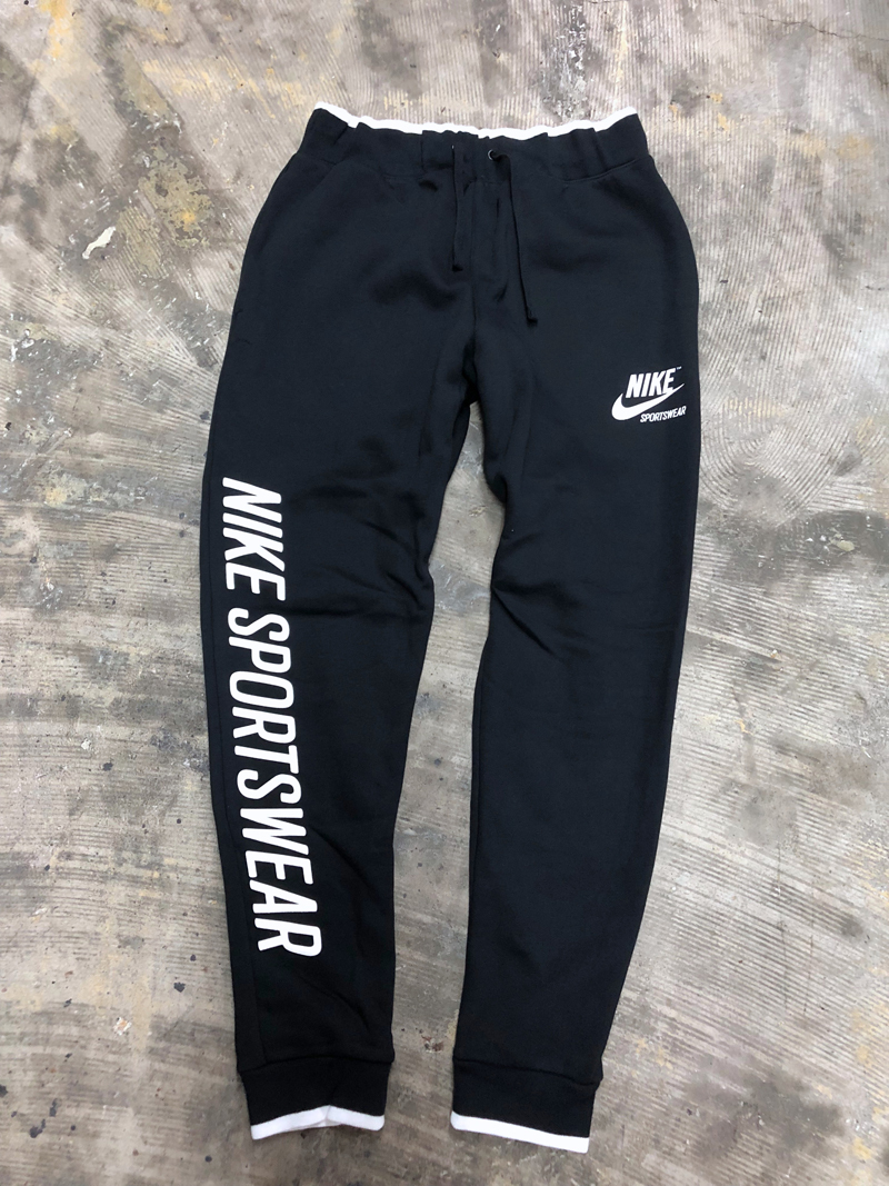 限定SALE，人気セール 日本未発売 Nike Sportswear Standard Fit Print Sweatpants ナイキ スポーツウェア 発泡プリント スウェットパンツ ブラック US XL(その他)｜売買されたオークション情報、yahooの商品情報をアーカイブ公開 男性用