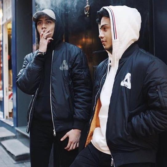最新作，大得価 palace skateboards ma-1 thinsulate Bomber jacket S balck supreme パレス シンサレート ボンバージャケット シュプリーム(ジャンパー、ブルゾン)｜売買されたオークション情報、yahooの商品情報をアーカイブ 男性用