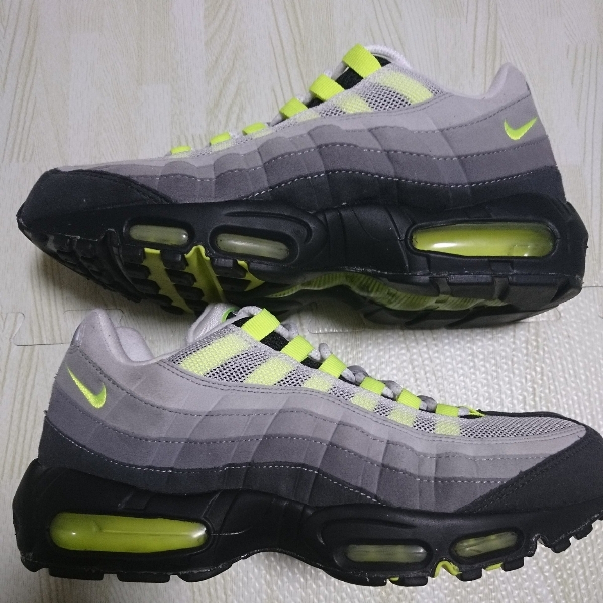 【国内正規品 ジャンク】NIKE AIR MAX 95 NEON YELLOW 27cm us9 ナイキ エアマックス 95 イエローグラデ ネオンイエロー