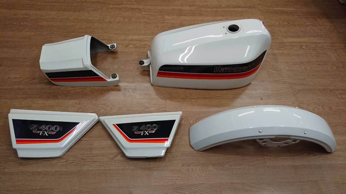 カワサキ Z400FX 純正 外装一式 | カワサキ純正Z400FXZ550FX外装セット