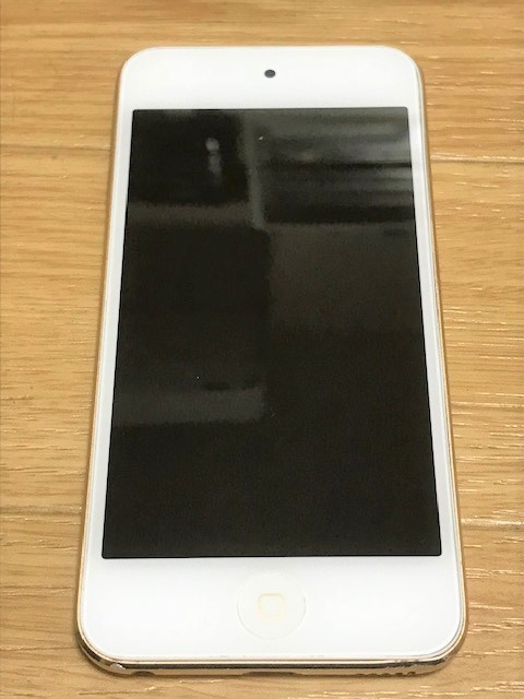 Apple（アップル） iPod touch 16GB ゴールド 第6世代【CCQRR03AGGK3】