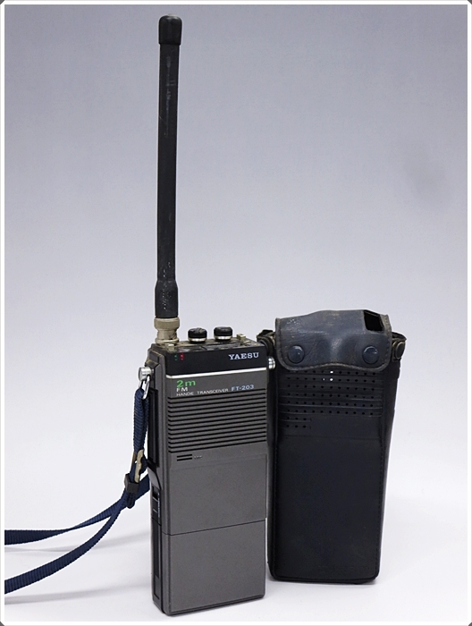 01 07-90163-26 ☆ YAESU ヤエス 無線機 2m ハンディートランシーバー