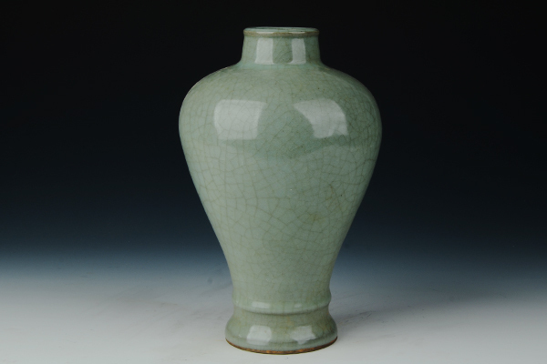文房具　宋時代　汝窯 花瓶　陶器　冰裂纹 貫入 汝窯 宋時代 冰裂紋 銘文 中国古美術 葵口洗 天青釉
