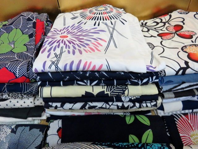 ■大量女性浴衣３０点以上まとめて■木綿■着用可能有■着付けリメイク