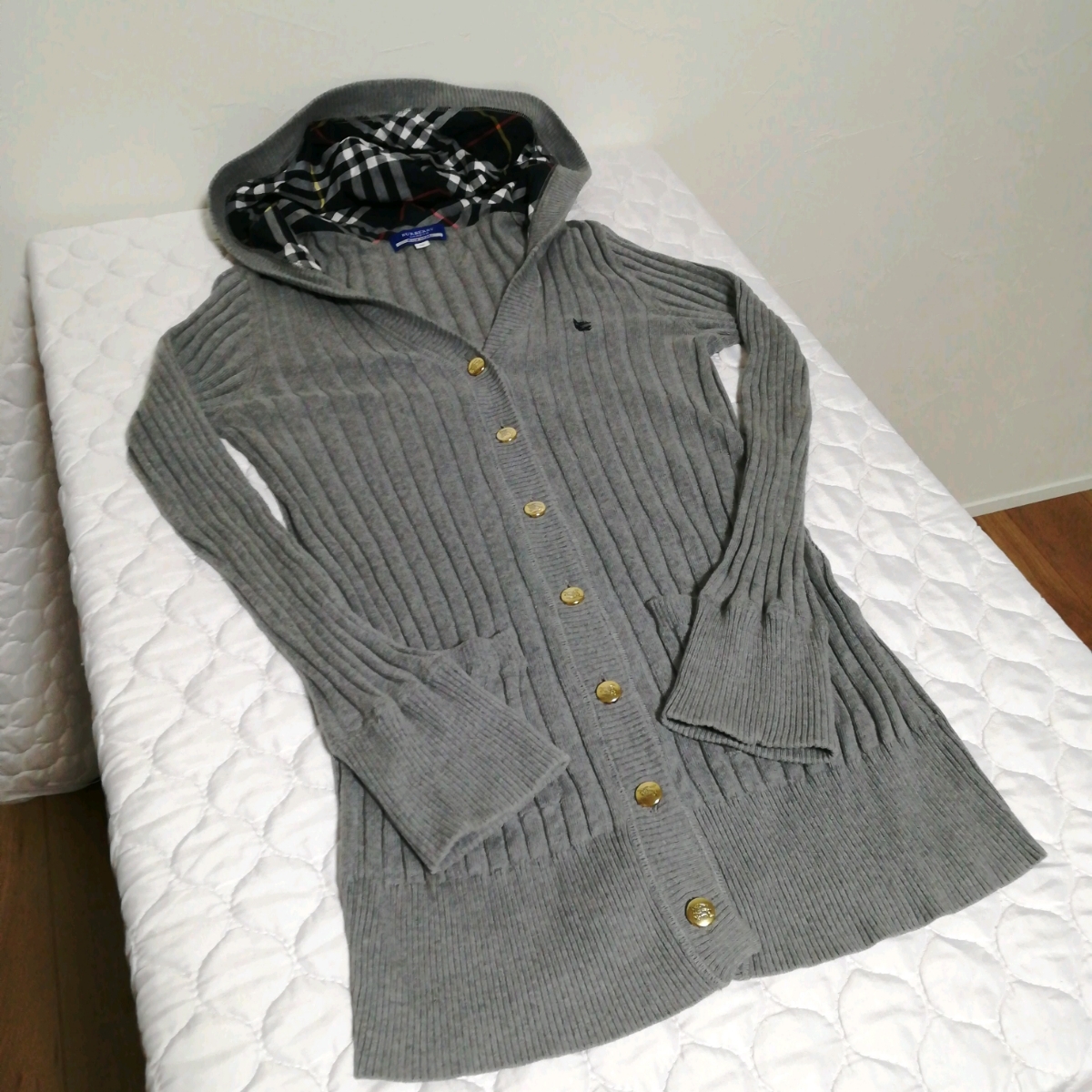 ご購入商品 BURBERRY BLUELabel バーバリー ニットパーカー グレー 