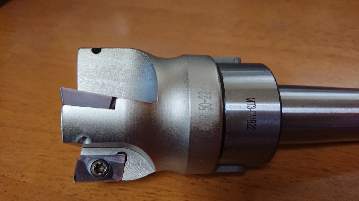 在庫限り特価品 フェイスミル 50mm シャンクMT3 スローアウェイチップ10個付属