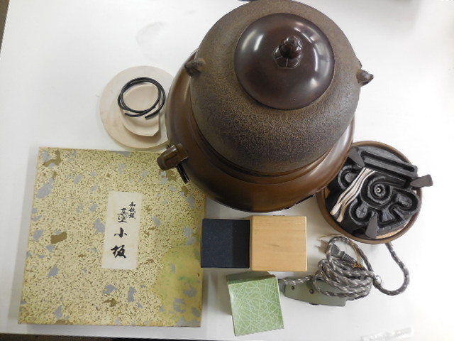 静岡】408D 金屋五郎三郎 黄銅 宣徳 銀象嵌 火鉢 箱付 | FFDESTINY.COM