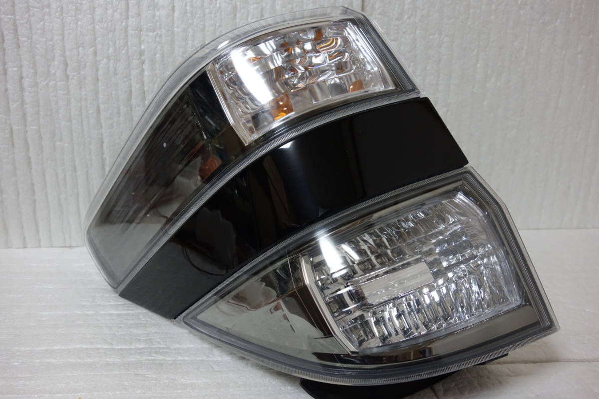 ヴェルファイア 純正 20系 後期 0 トヨタ 車幅灯トヨタ テール 左 LED 