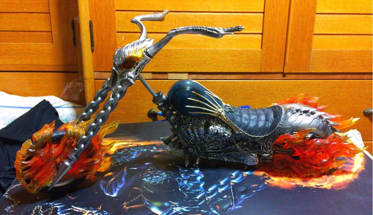 ホットトイズ ゴーストライダー＆ヘルバイク 1/6 フィギュア ホット