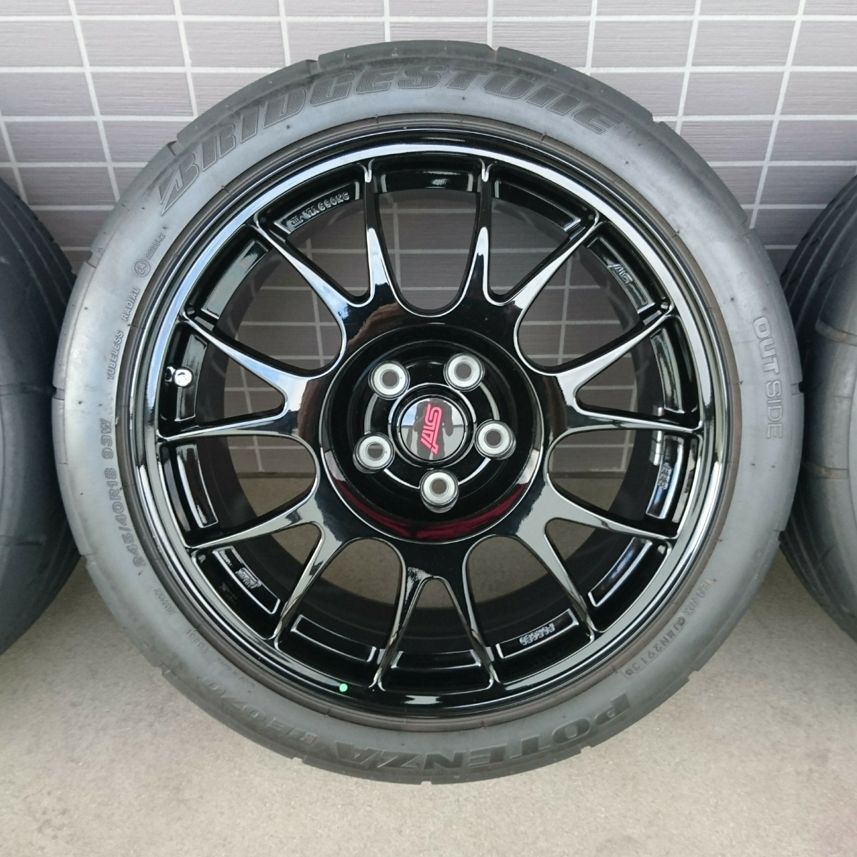 中古美品♪1台分！ WRX STI tS TYPE RA NBR 純正BBSホイール(18X8.5J+53 5/114.3 純正POTENZA RE070付き) S203 S204 TYPE RA-Rと同デザイン_4