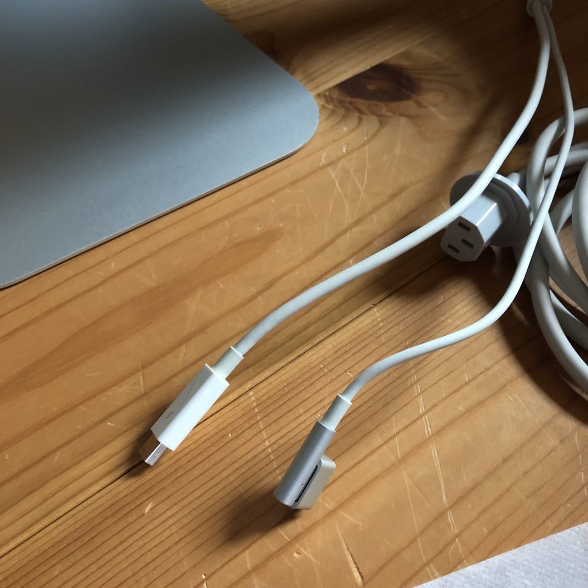 Apple Thunderbolt Display サンダーボルトディスプレイ 27インチ