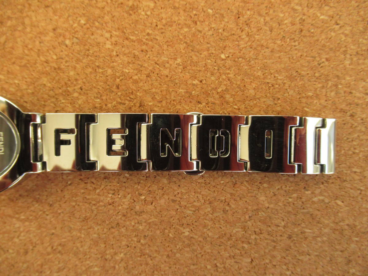 フェンディー 3050L レディースウオッチ 黒文字盤 外装リフレッシュ