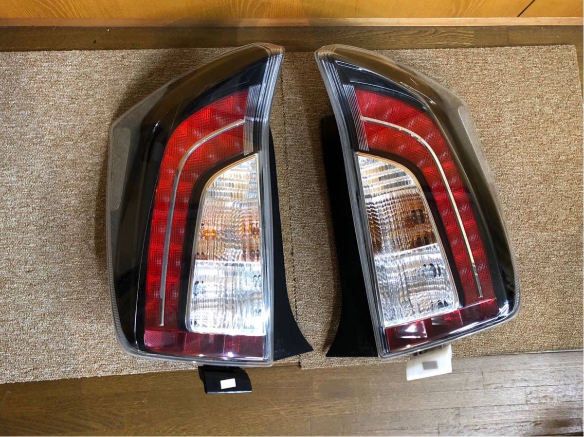 希少品]RX-7(FD3S) 5型(タイプRB)純正コンビランプ RX-7 FD3S 純正