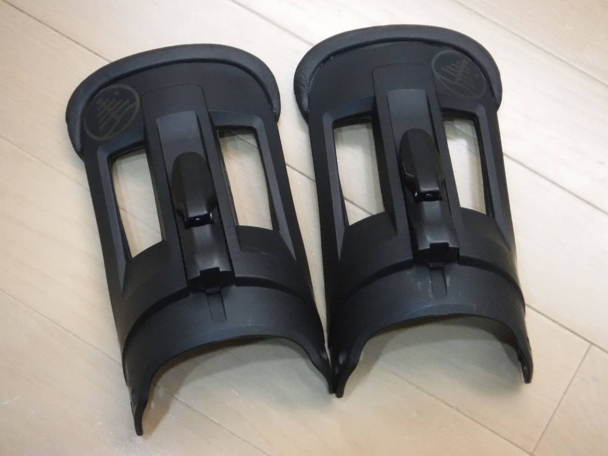 R&D SPARK Spark | スパーク パック フラット PUCKS FLAT