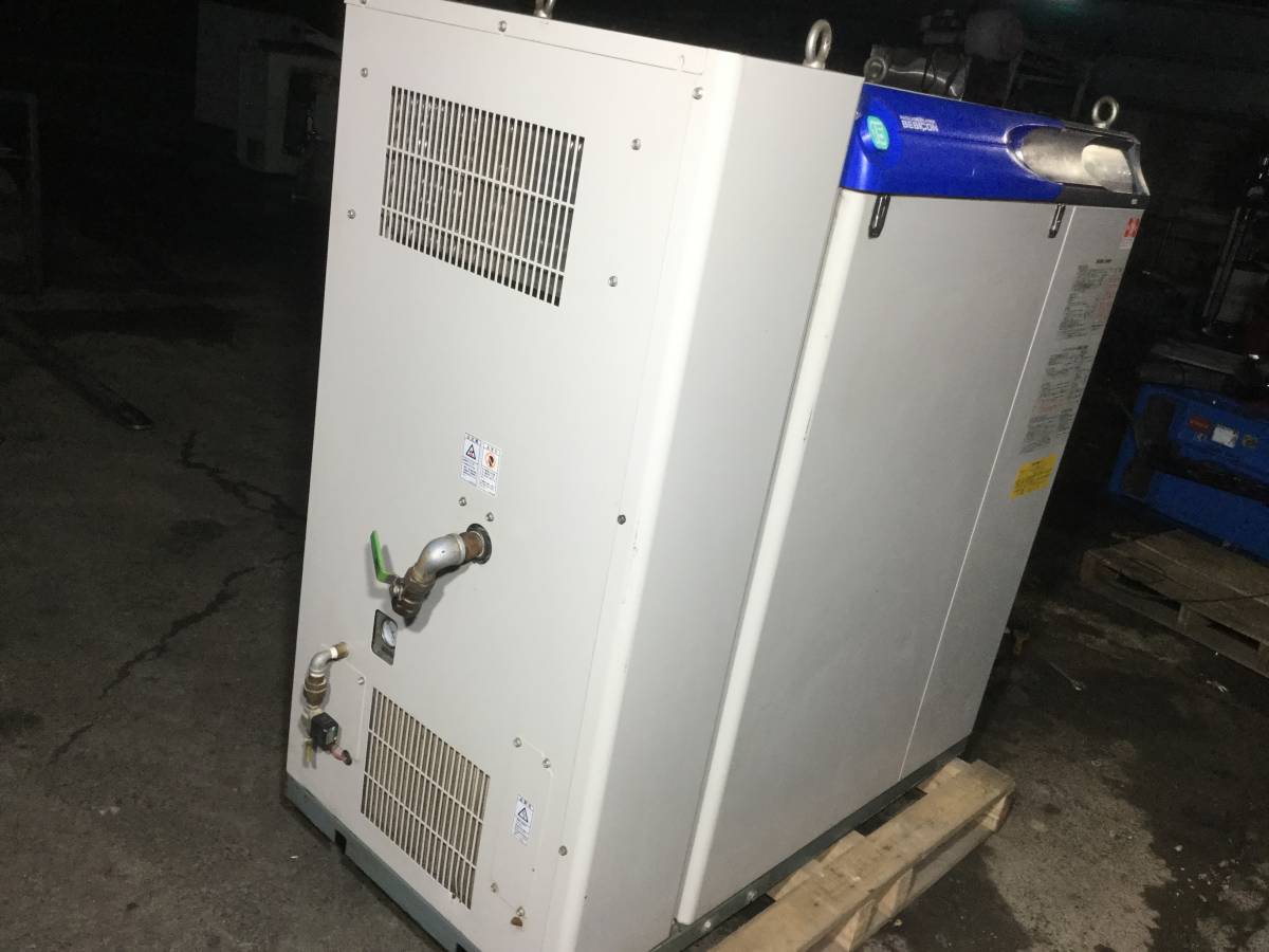 日立POD-7.5M5 ドライヤー付 オイルフリ-エアーコンプレッサー 7.5kw