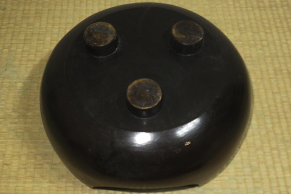 HOT，爆買い 茶道具　風炉　面取風炉　【古銅色　唐銅　大西風炉　】　重量感　安定感