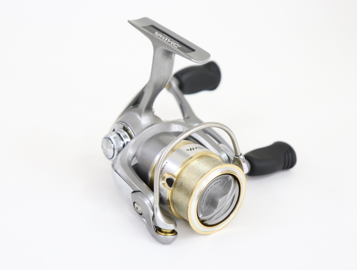 レブロス | スピニングリール (1000 0 1 ダイワ(Daiwa) LT1000S 24