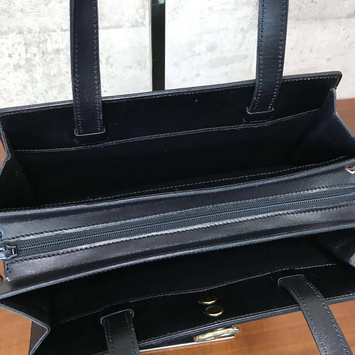 Christian Dior ディオール ゴールド金具 レザー ハンドバッグ 