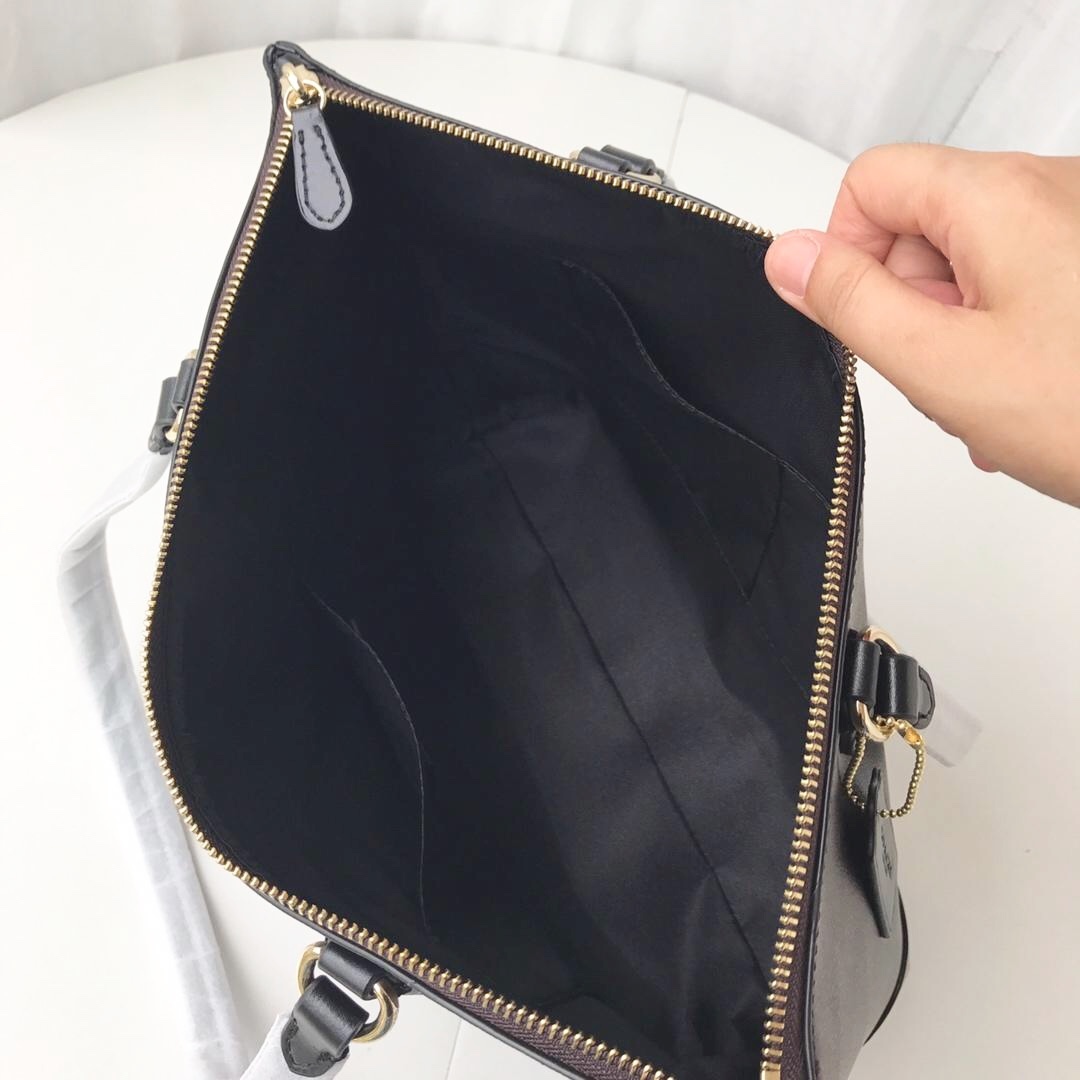 【新品】コーチ COACH トートバッグ ハンドバッグ レディース ブラウンシグネチャー柄 ブラック F29208 正規品 送料無料