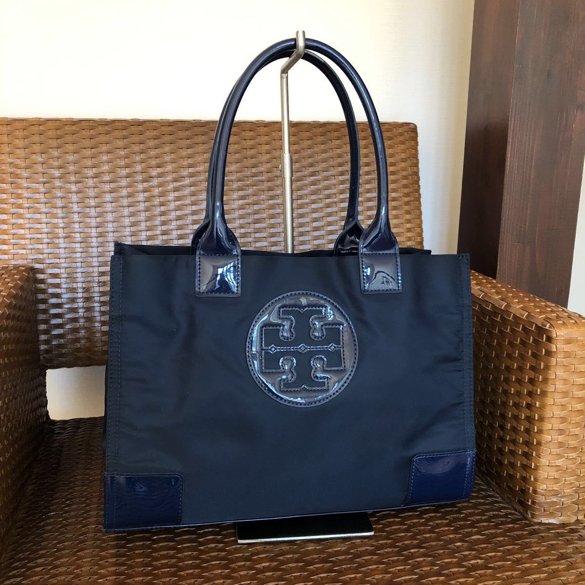 トリーバーチ TORY BURCH トートバック＜ナイロンエナメル＞ ネイビー 