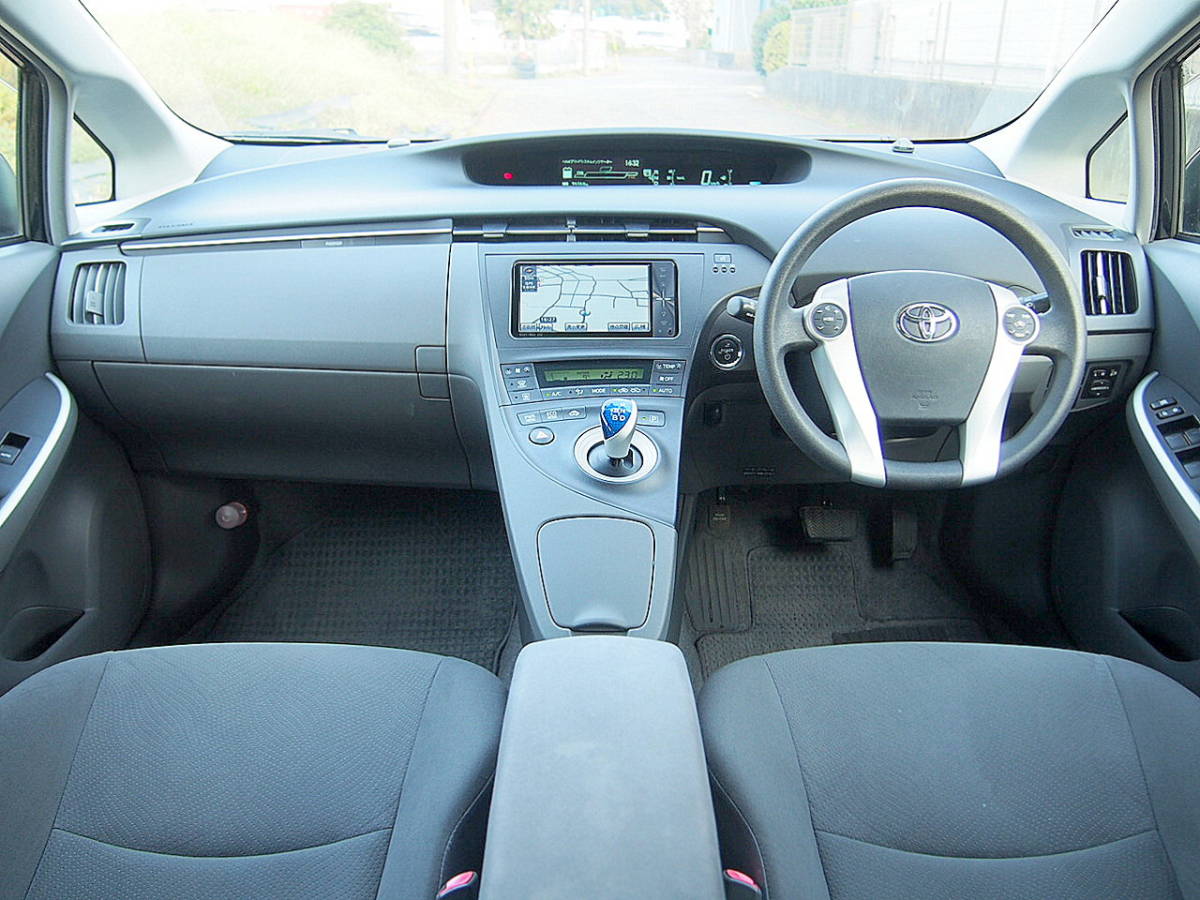トヨタ プリウス S | 1.8 ナビバックカメラ 58.7万円 平成22年(2010年
