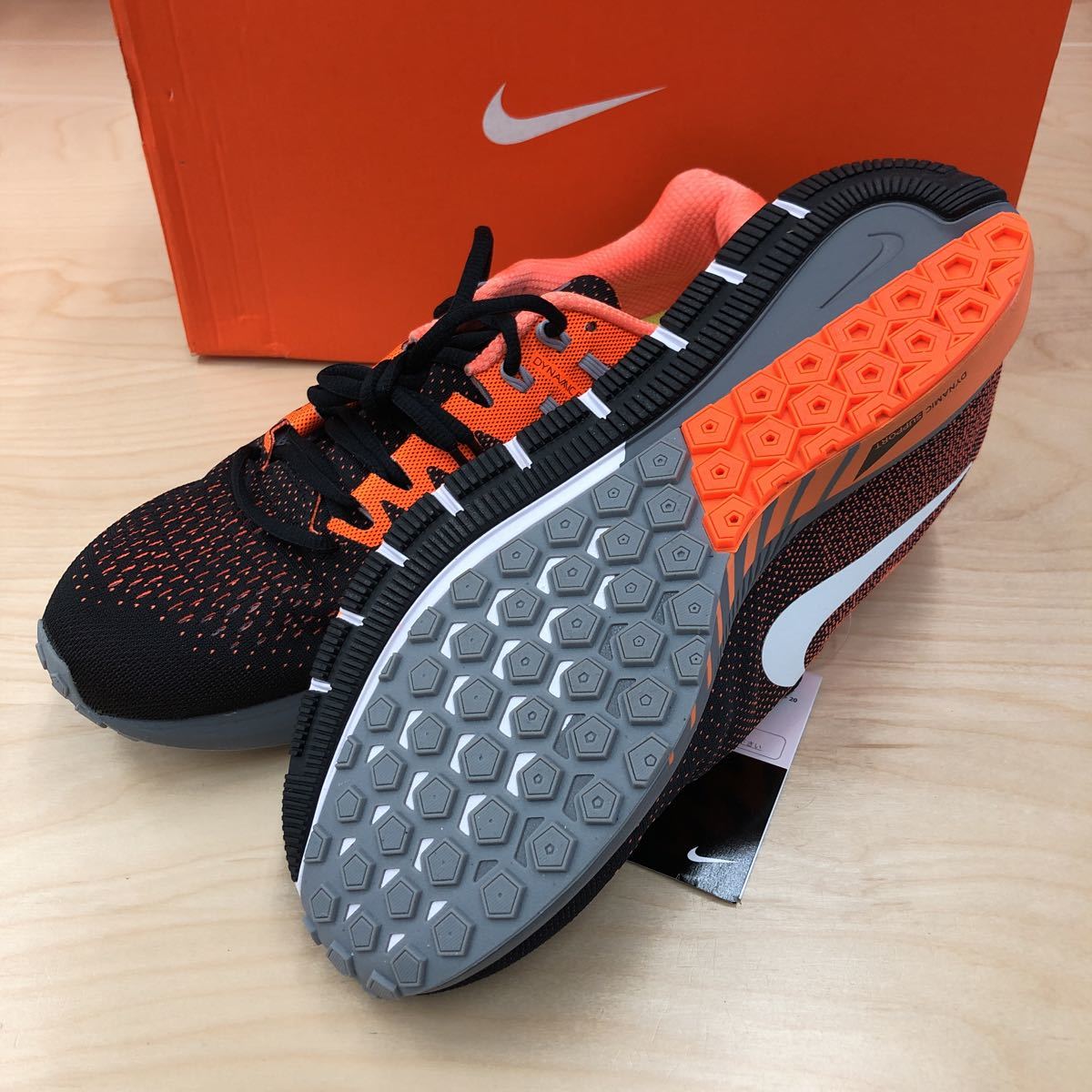 M V7962 Nike ナイキ Air Zoom Structure エア ズーム ストラクチャー ランニングシューズ 002 展示品 28 0cm 28 0cm 売買されたオークション情報 Yahooの商品情報をアーカイブ公開 オークファン Aucfan Com
