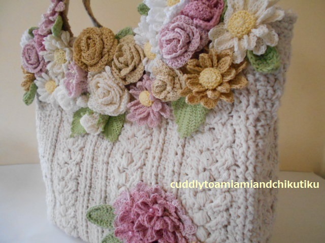 花いっぱぃのバック//バラ／紫陽花・・etc/アラン模様/コットン＆レース//手編み//handmade