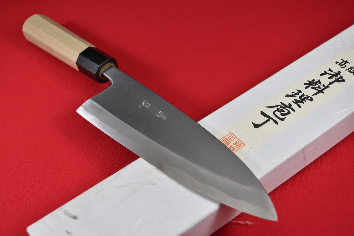 出刃包丁 「高鳳」 霞 七寸 八角水牛角柄 アゴ裏磨き 本刃