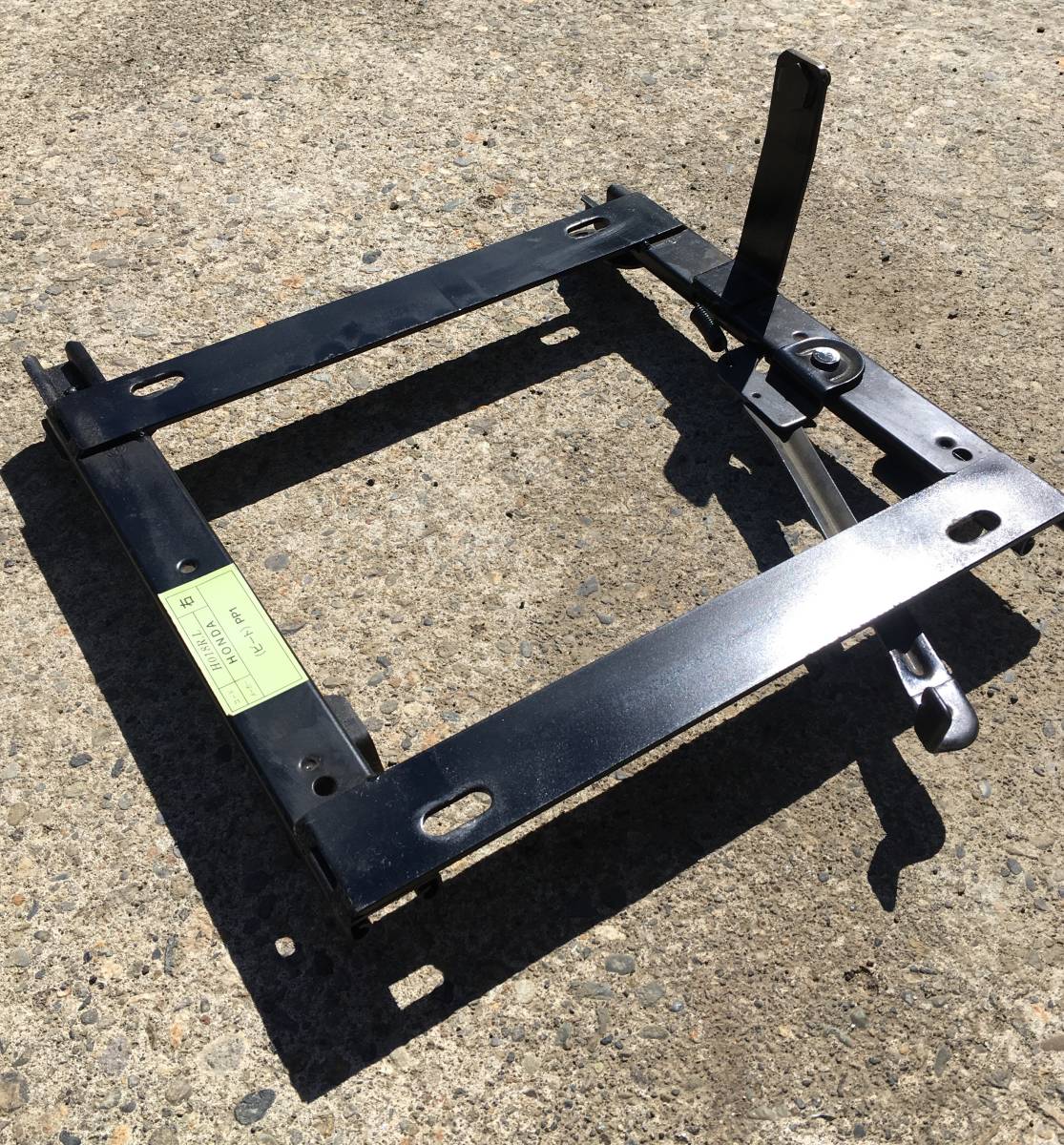 赤字超特価，お買い得 ホンダビート用底止めシートレール 運転席用(ホンダ用)｜売買されたオークション情報、yahooの商品情報をアーカイブ公開 - オークファン ホンダ用