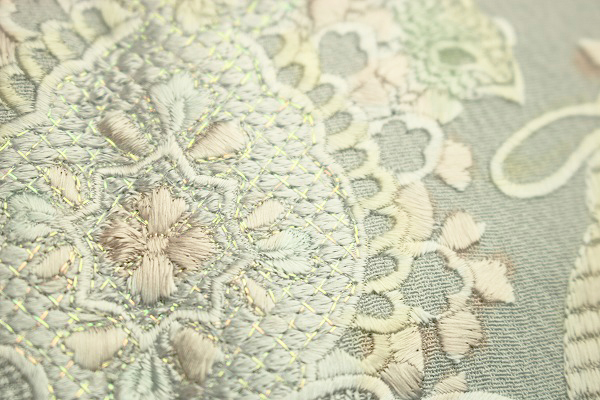 ★鎌倉 着物 そら★　相良刺繍×蘇州刺繍　綺麗な未使用品　爽やかな装いに　ご結婚式・式典・お茶席にも　セットでも　美品の訪問着です