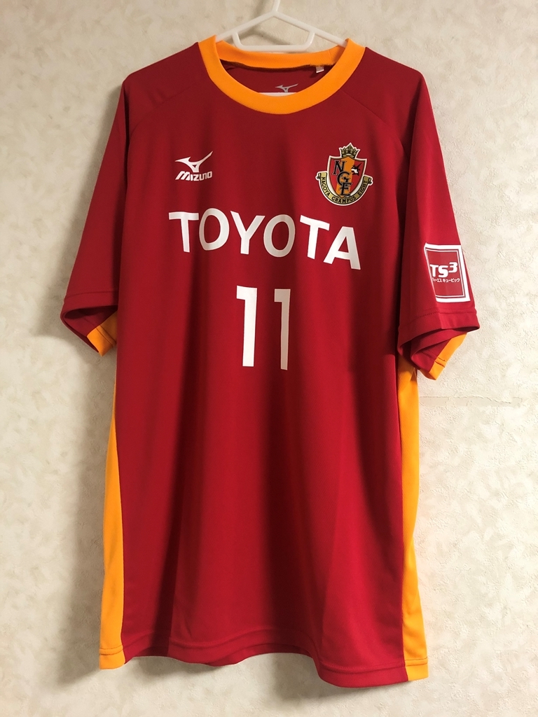 極美品 ミズノ製 MIZUNO 佐藤寿人 #11 名古屋グランパス ユニフォーム