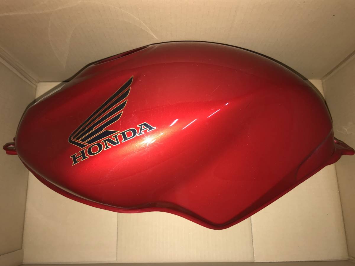 【美品】HONDA VTR250Fi (MC33) ガソリンタンク 赤 ホンダ 綺麗 VTR250-3 MC33 ガソリンタンク 凹み無し Yahoo