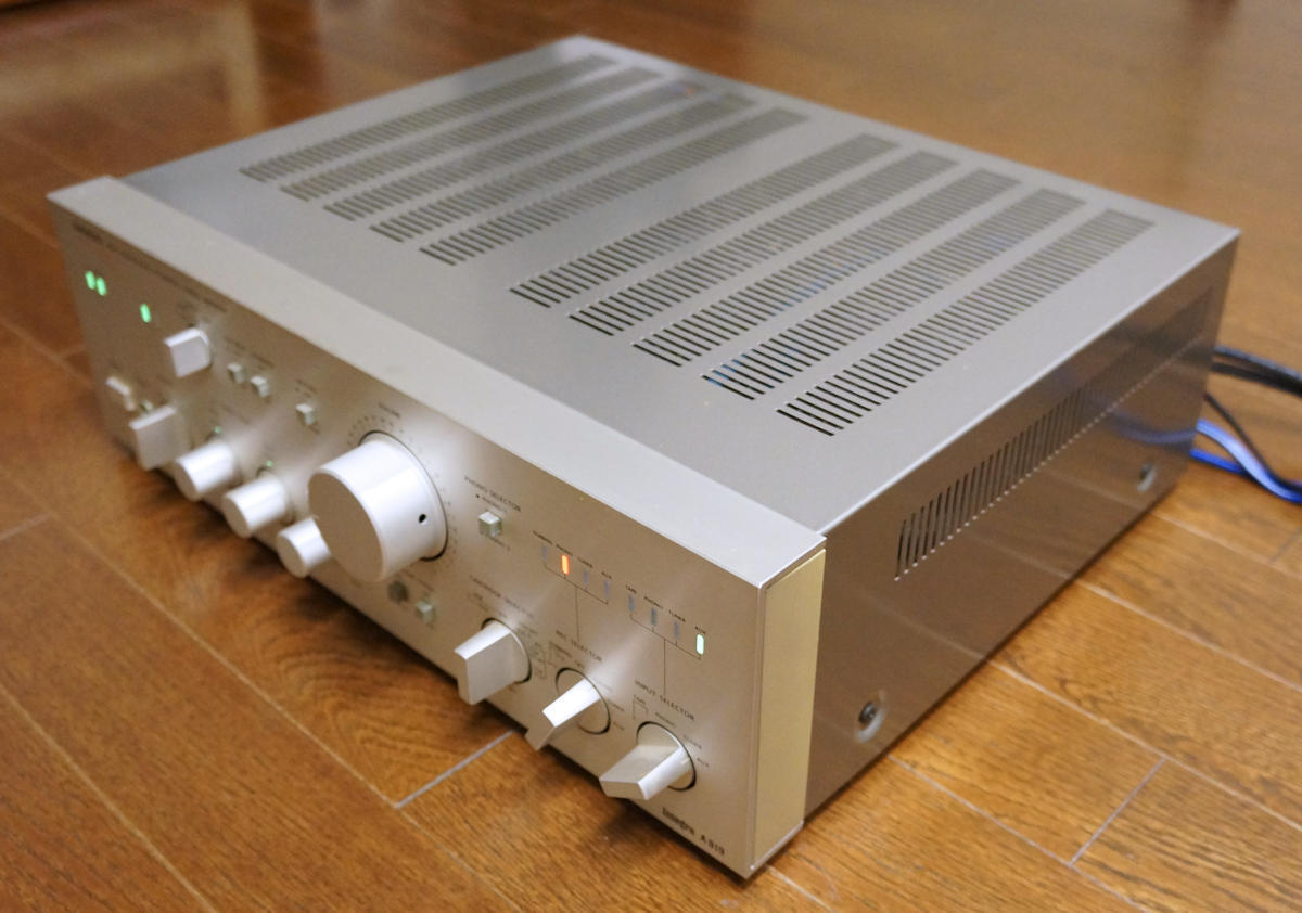 プリメインアンプ ONKYO Integra A819 A-819 オンキョー