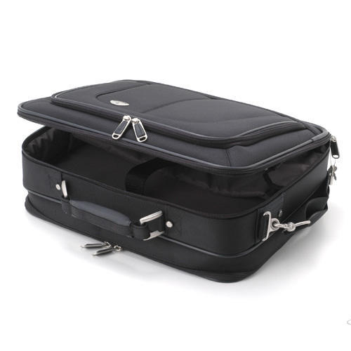 【新品未使用】Samsonite サムソナイト ビジネスバッグ マルチビジネスブリーフ ノートPCの持ち運びに最適な設計 型番：198111266