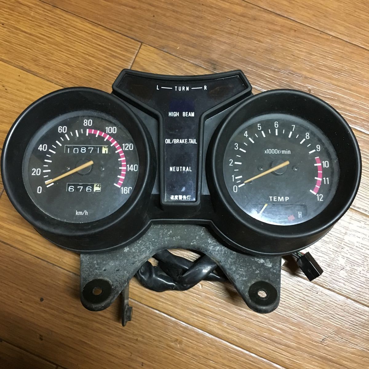 ヤマハ　YAMAHA rz250 メーター　純正中古 中古】ヤマハ RZ250 純正 メーター RZ250 4L3純正メーター